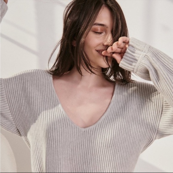 lunya Sweaters - NWT Lunya cozy cotton silk reversible pullover mellow grey heather small ribbed